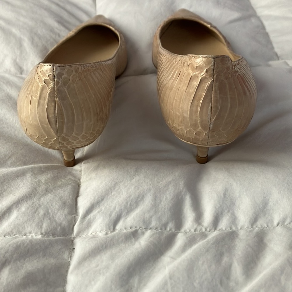 Jimmy Choo Nude Snakeskin Kitten Heels- fits 36.5 or small 37, runs small! - Picture 4 of 6